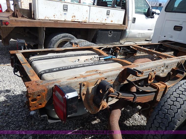 image for item I9288 2005 Ford F550 Super Duty XL cab and chassis