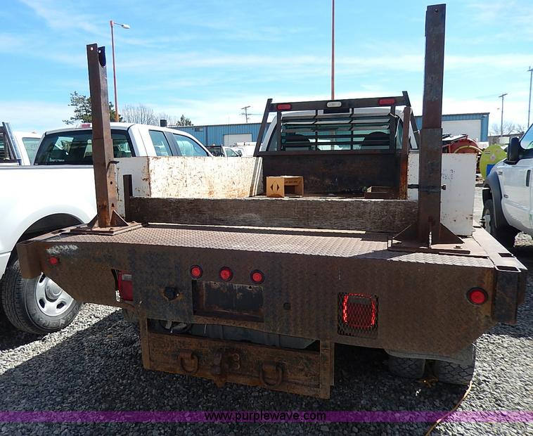 image for item I9289 1999 Ford F450 Super Duty flatbed truck