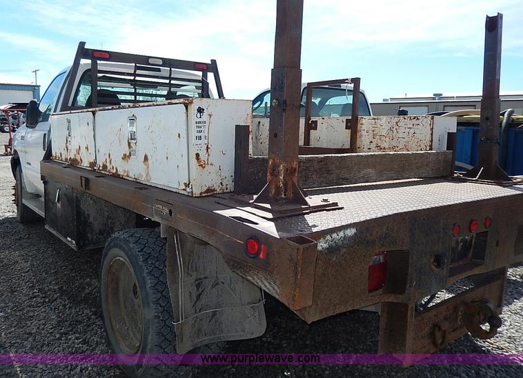 image for item I9289 1999 Ford F450 Super Duty flatbed truck