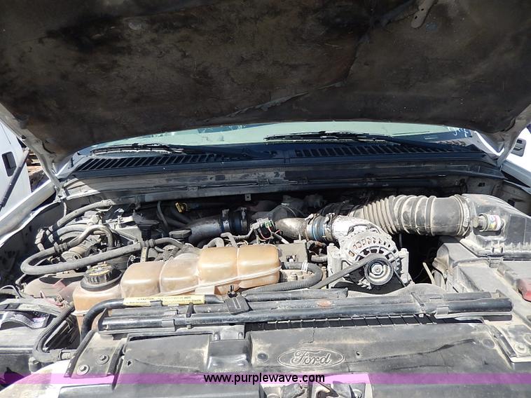 image for item I9289 1999 Ford F450 Super Duty flatbed truck