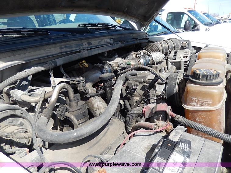 image for item I9289 1999 Ford F450 Super Duty flatbed truck