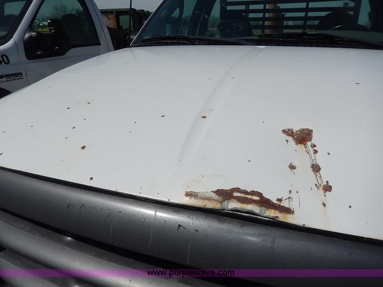 image for item I9289 1999 Ford F450 Super Duty flatbed truck