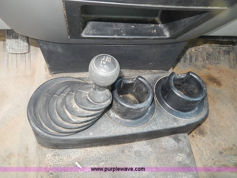 image for item I9290 2005 Ford F150 XL SuperCab pickup truck