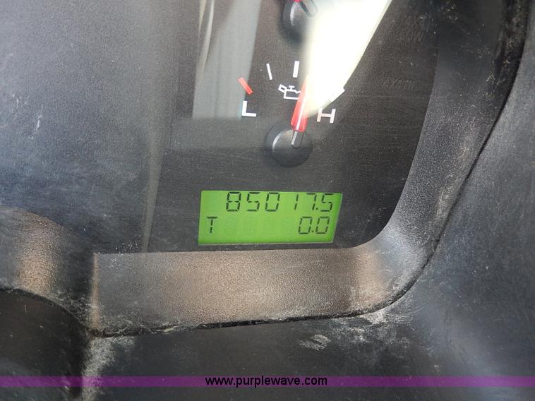 image for item I9290 2005 Ford F150 XL SuperCab pickup truck