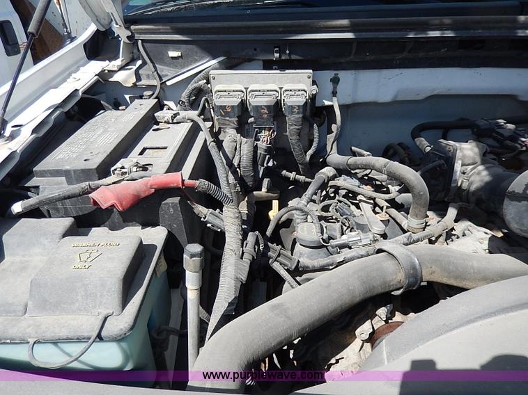 image for item I9290 2005 Ford F150 XL SuperCab pickup truck