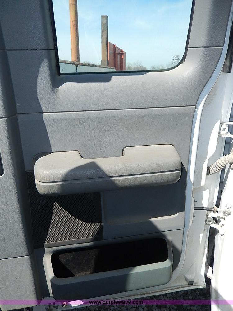 image for item I9290 2005 Ford F150 XL SuperCab pickup truck