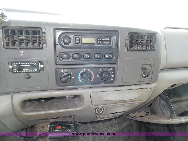 image for item I9291 2000 Ford F450 Super Duty flatbed truck