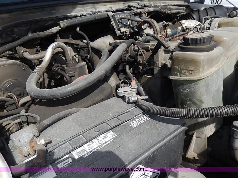 image for item I9291 2000 Ford F450 Super Duty flatbed truck