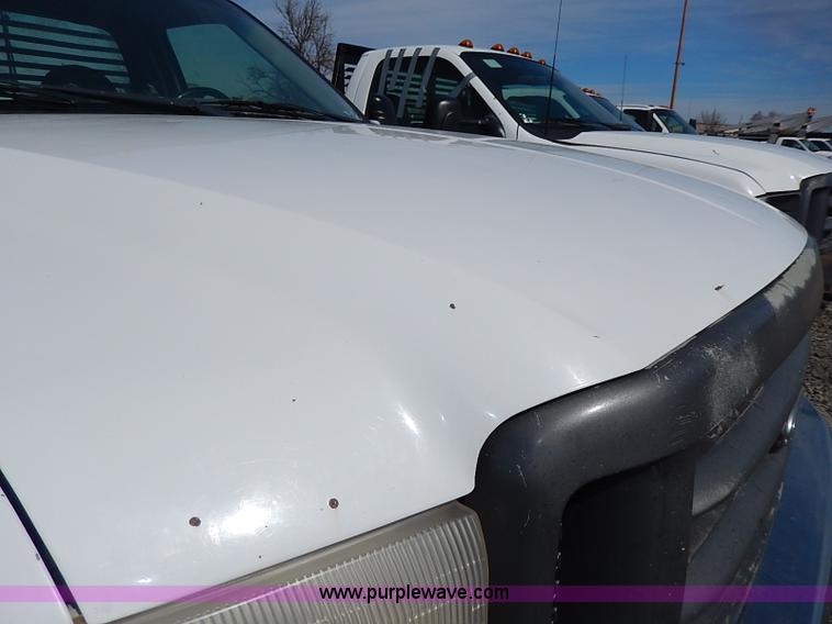 image for item I9291 2000 Ford F450 Super Duty flatbed truck