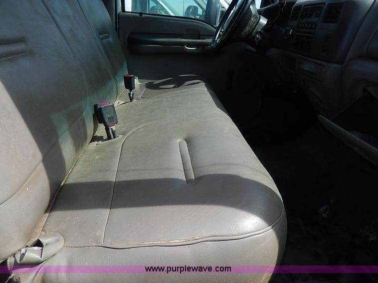 image for item I9291 2000 Ford F450 Super Duty flatbed truck