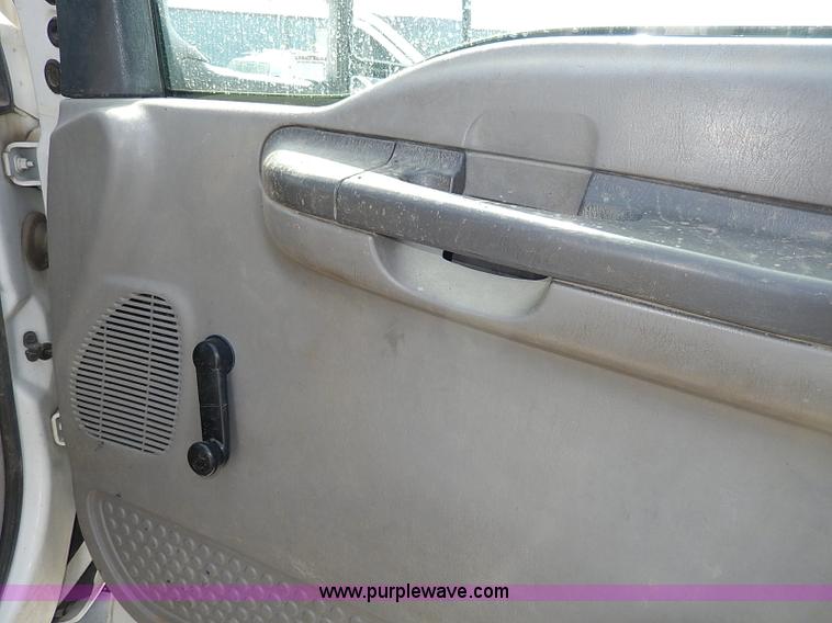 image for item I9291 2000 Ford F450 Super Duty flatbed truck