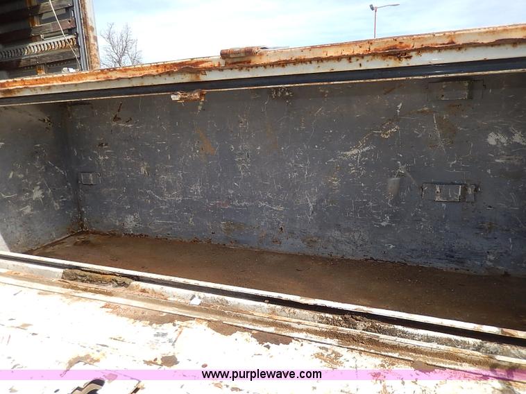 image for item I9291 2000 Ford F450 Super Duty flatbed truck