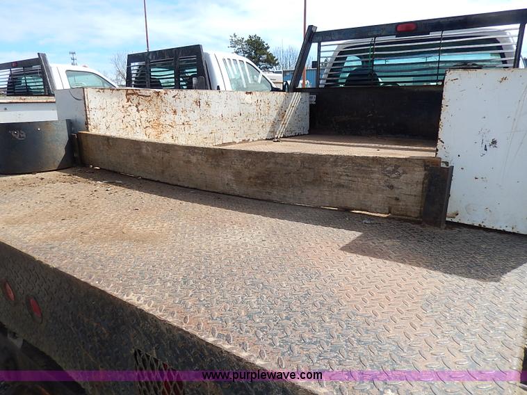 image for item I9291 2000 Ford F450 Super Duty flatbed truck