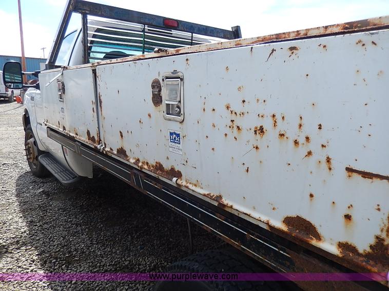 image for item I9291 2000 Ford F450 Super Duty flatbed truck