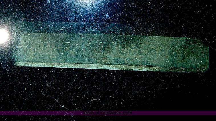 image for item I9291 2000 Ford F450 Super Duty flatbed truck