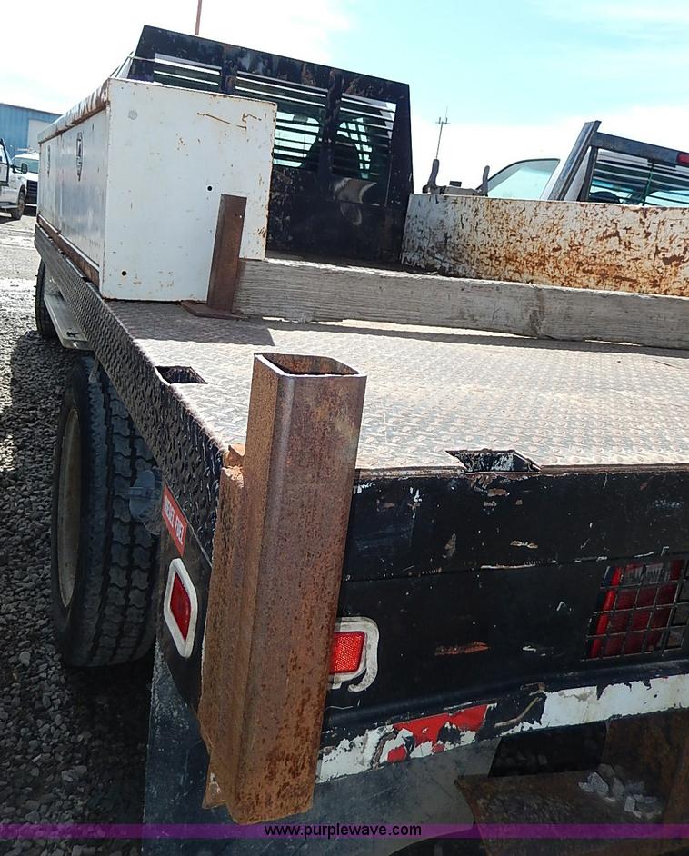 image for item I9292 2000 Ford F450 Super Duty XL flatbed truck