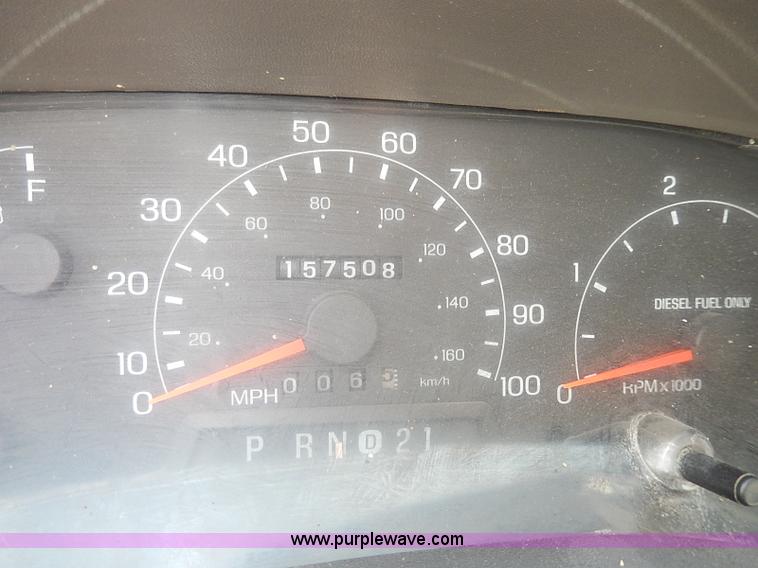 image for item I9292 2000 Ford F450 Super Duty XL flatbed truck