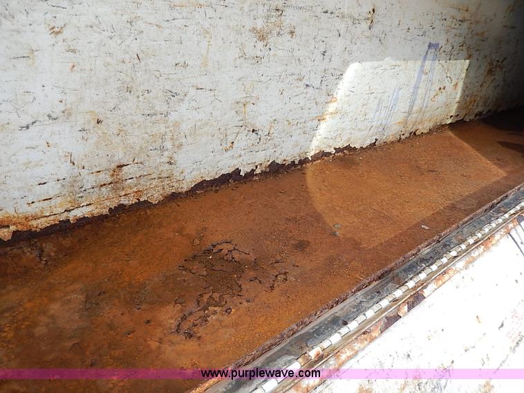 image for item I9292 2000 Ford F450 Super Duty XL flatbed truck