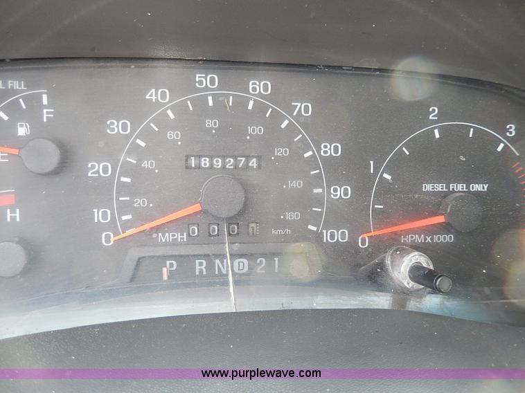 image for item I9293 2000 Ford F450 Super Duty XL flatbed truck