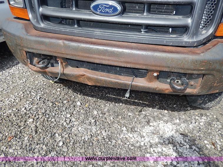 image for item I9293 2000 Ford F450 Super Duty XL flatbed truck