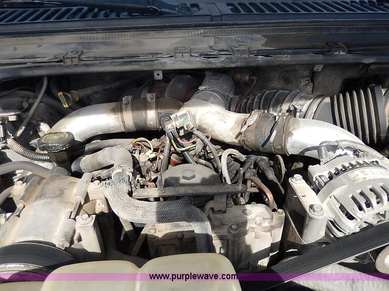 image for item I9294 2000 Ford F450 Super Duty XL flatbed truck