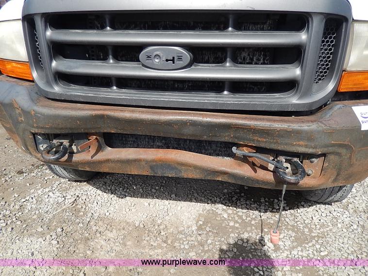 image for item I9294 2000 Ford F450 Super Duty XL flatbed truck