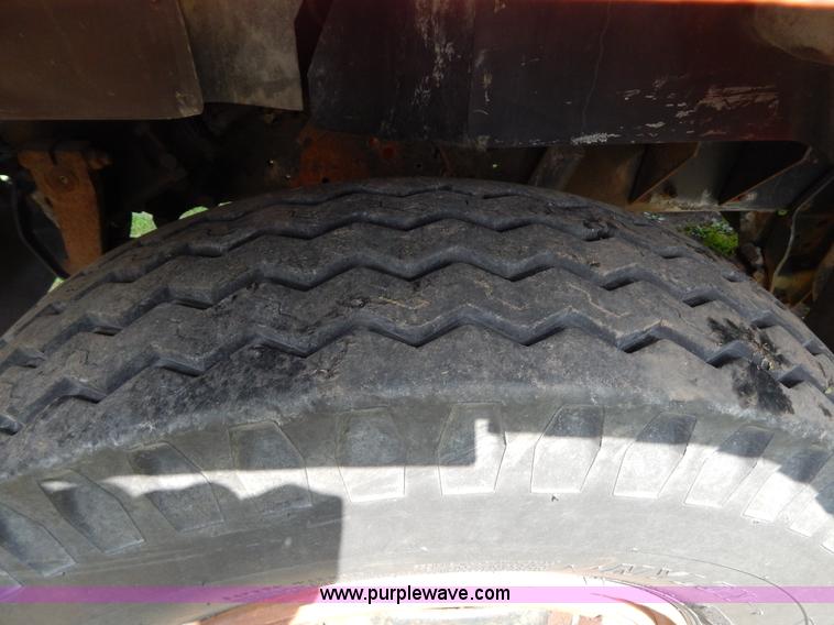 image for item Z9354 1980 GMC TopKick box truck