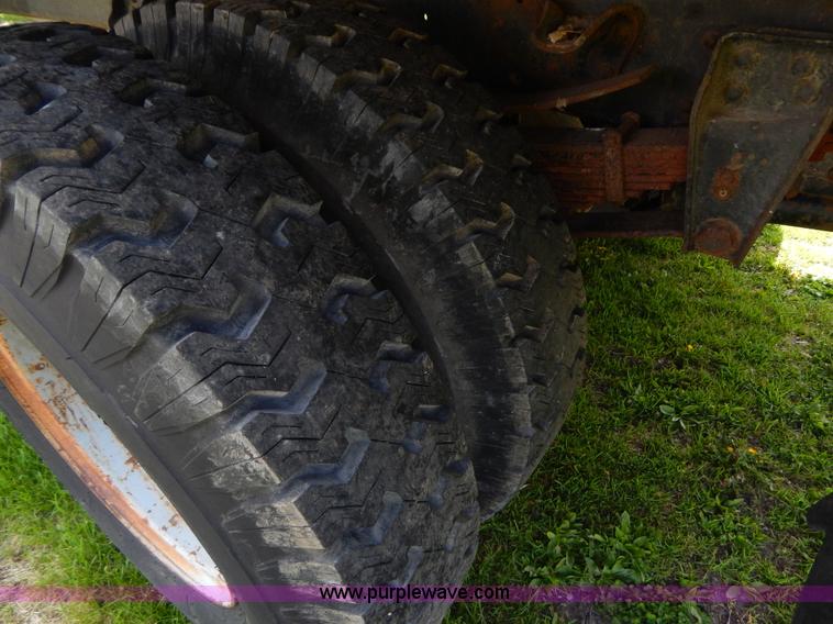 image for item Z9354 1980 GMC TopKick box truck