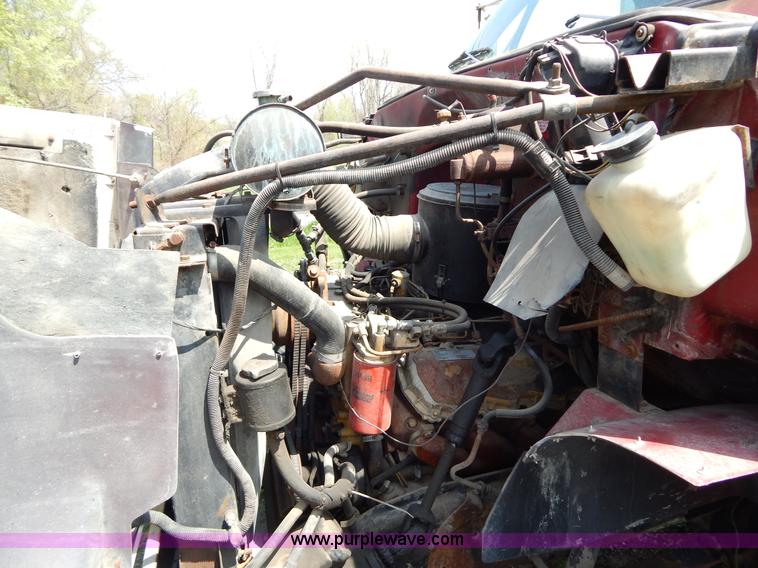 image for item Z9354 1980 GMC TopKick box truck