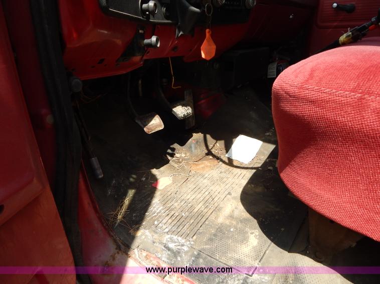 image for item Z9354 1980 GMC TopKick box truck