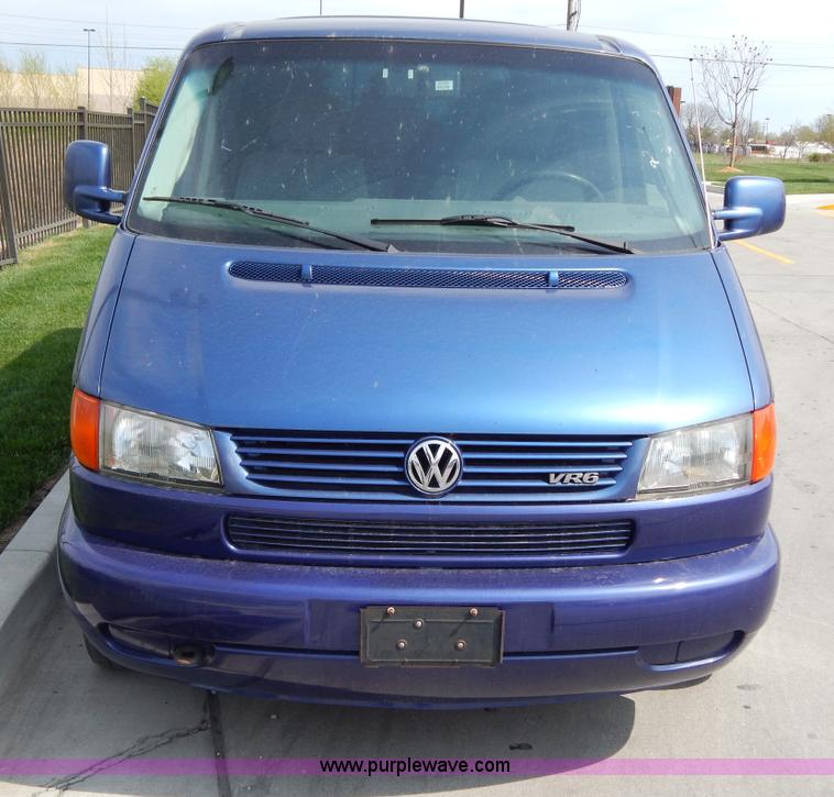 image for item Z9358 1999 Volkswagen VR6 van
