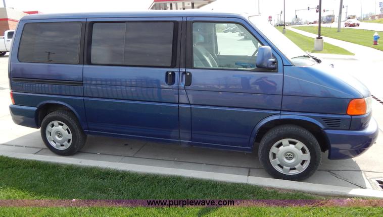 image for item Z9358 1999 Volkswagen VR6 van