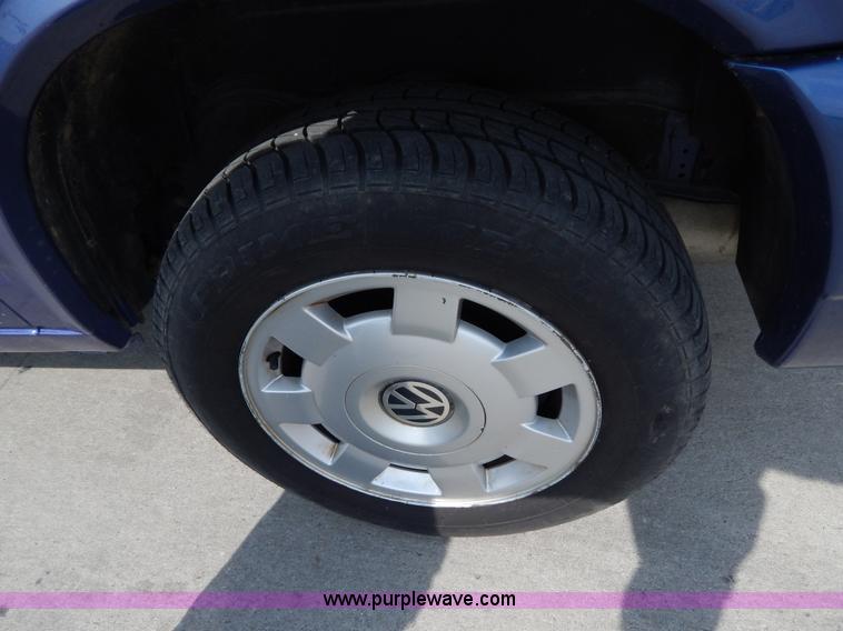 image for item Z9358 1999 Volkswagen VR6 van