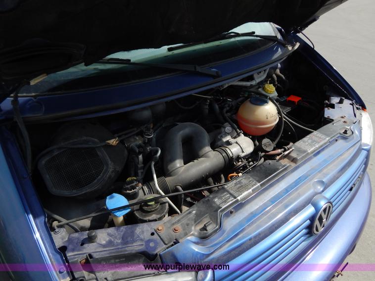 image for item Z9358 1999 Volkswagen VR6 van