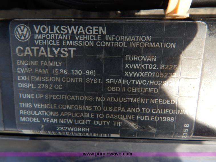 image for item Z9358 1999 Volkswagen VR6 van