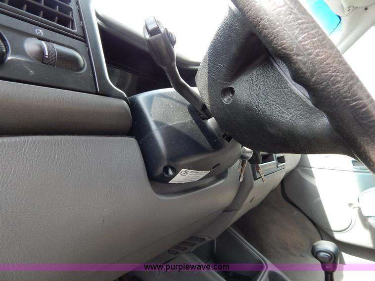 image for item Z9358 1999 Volkswagen VR6 van