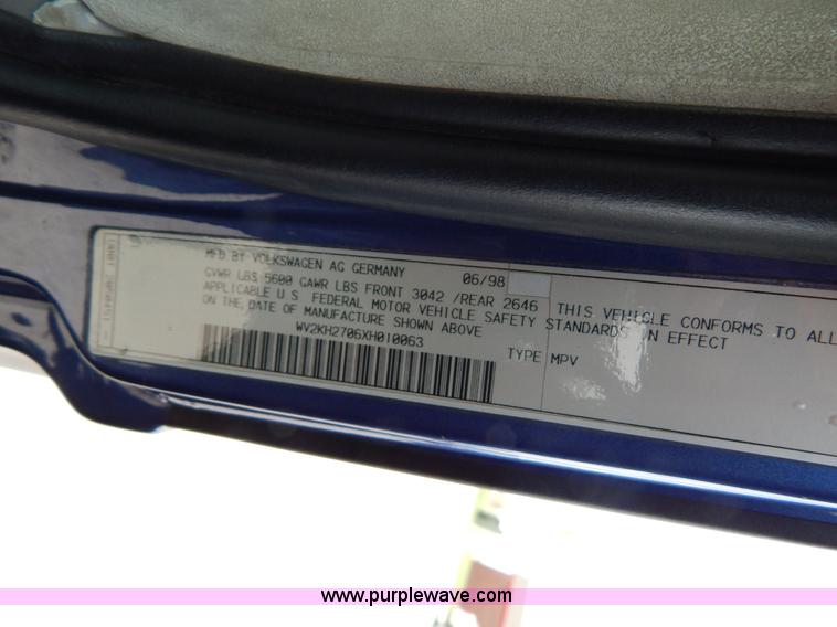 image for item Z9358 1999 Volkswagen VR6 van