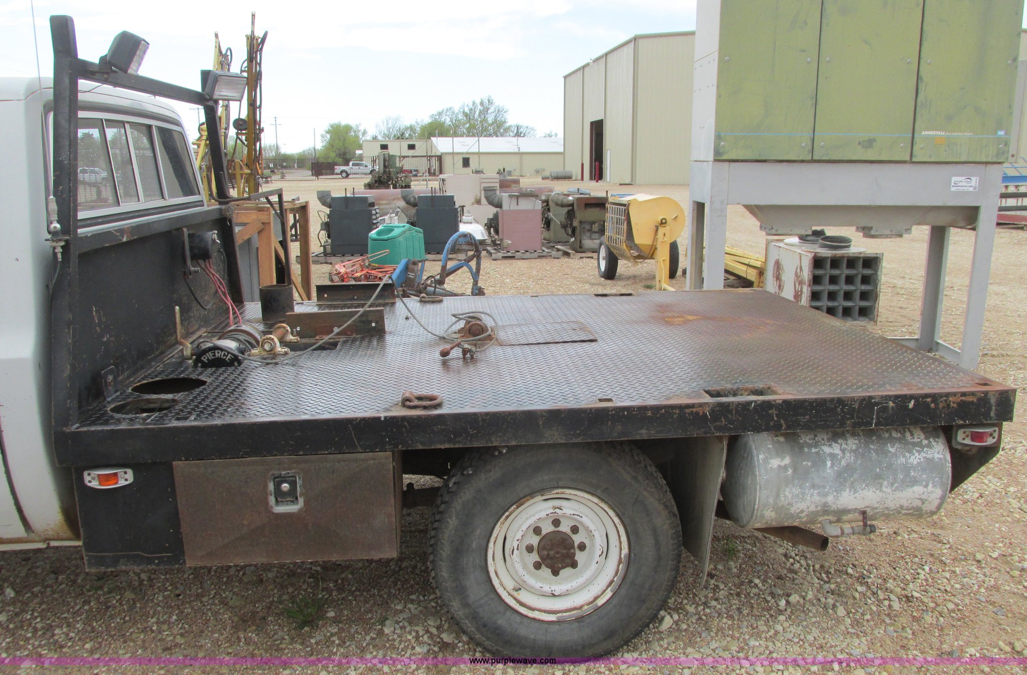 1974 Chevrolet Scottsdale 10 flatbed pickup truck in Halstead, KS