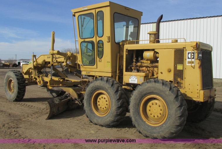 image for item A8660 1979 Caterpillar 12G motor grader