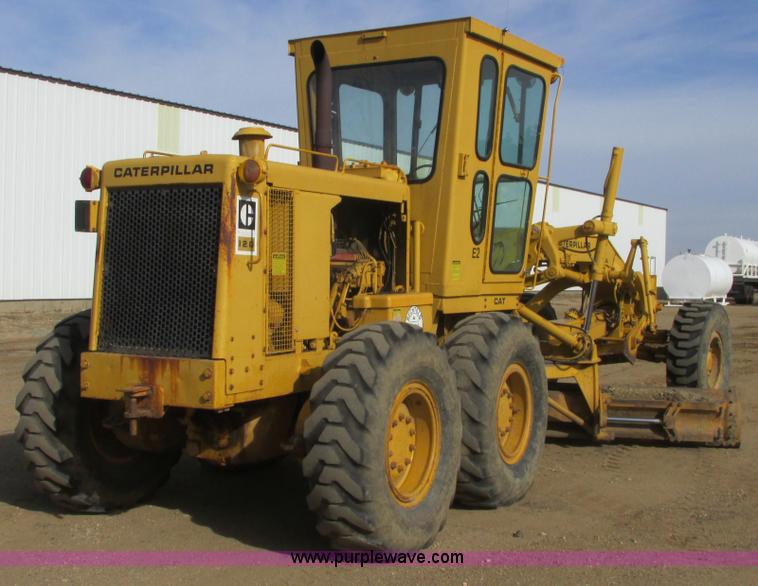 image for item A8660 1979 Caterpillar 12G motor grader