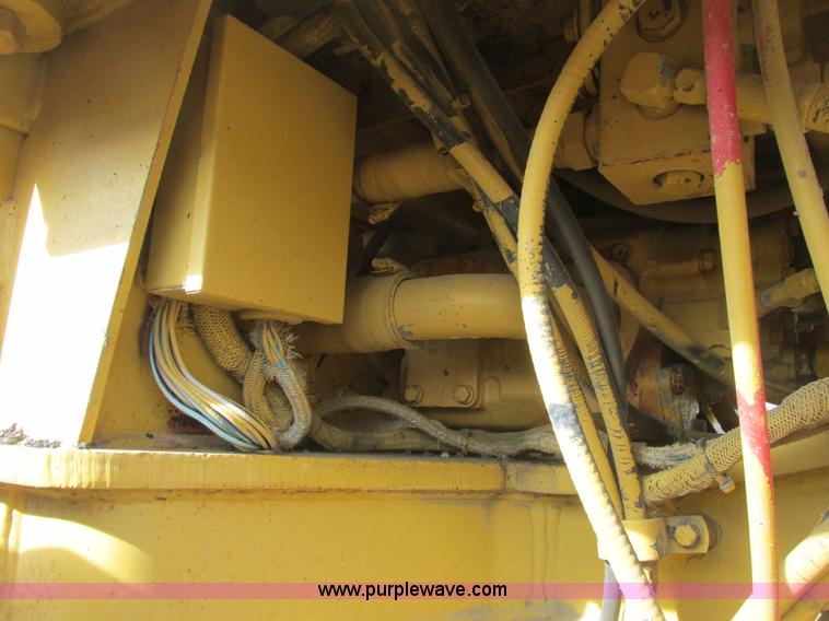 image for item A8660 1979 Caterpillar 12G motor grader