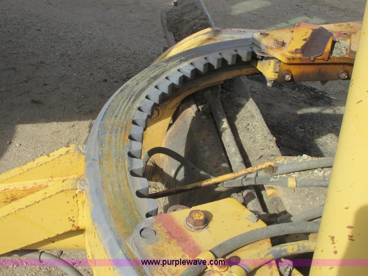 image for item A8660 1979 Caterpillar 12G motor grader