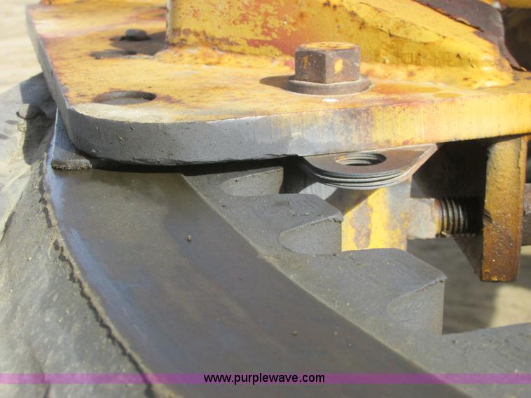 image for item A8660 1979 Caterpillar 12G motor grader