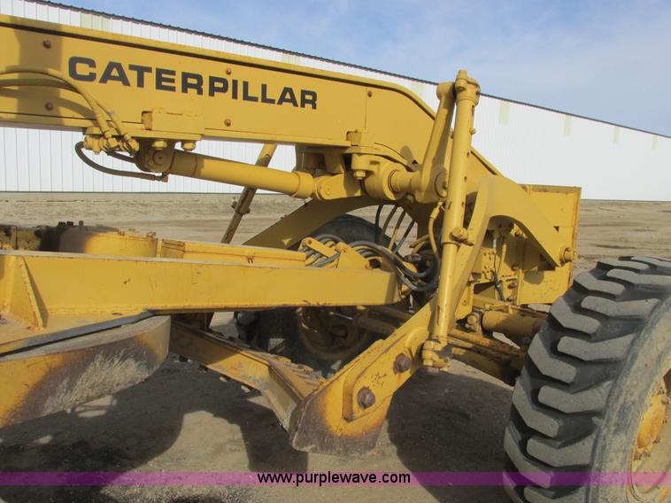 image for item A8660 1979 Caterpillar 12G motor grader