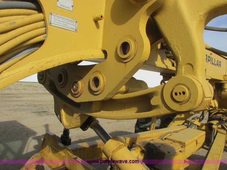 image for item A8660 1979 Caterpillar 12G motor grader