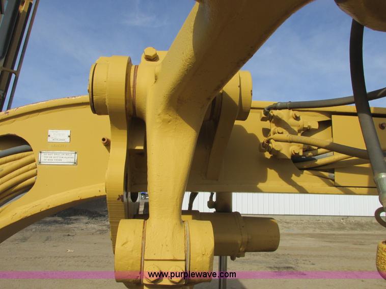 image for item A8660 1979 Caterpillar 12G motor grader