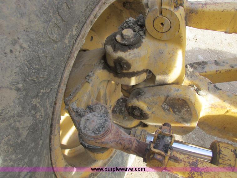 image for item A8660 1979 Caterpillar 12G motor grader