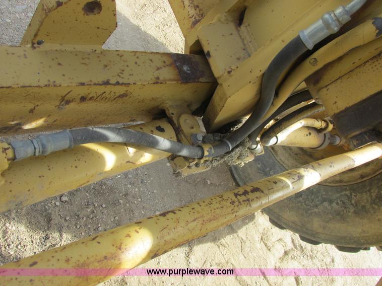 image for item A8660 1979 Caterpillar 12G motor grader