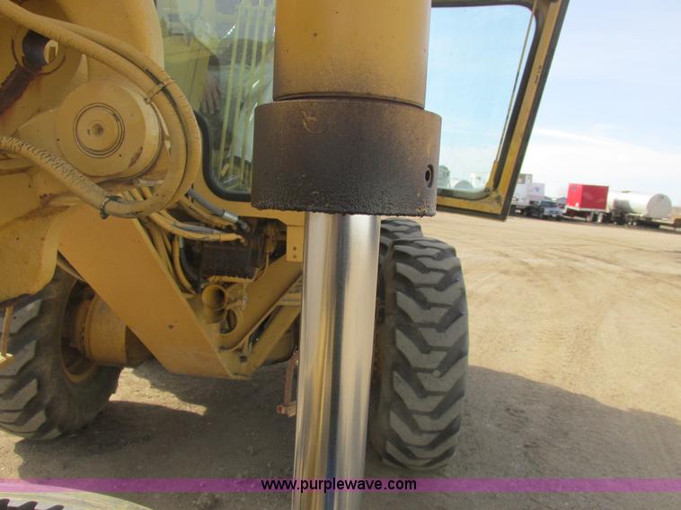 image for item A8660 1979 Caterpillar 12G motor grader