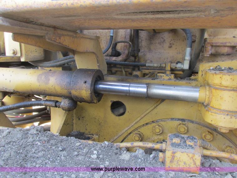 image for item A8660 1979 Caterpillar 12G motor grader